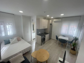 Central studio with parking space-AFRIC